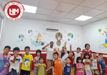 CLB Kỹ Năng Sống: "PHÒNG TRÁNH DỤ DỖ, BẮT CÓC Ở NƠI CÔNG CỘNG RỘNG LỚN, ĐÔNG NGƯỜI "